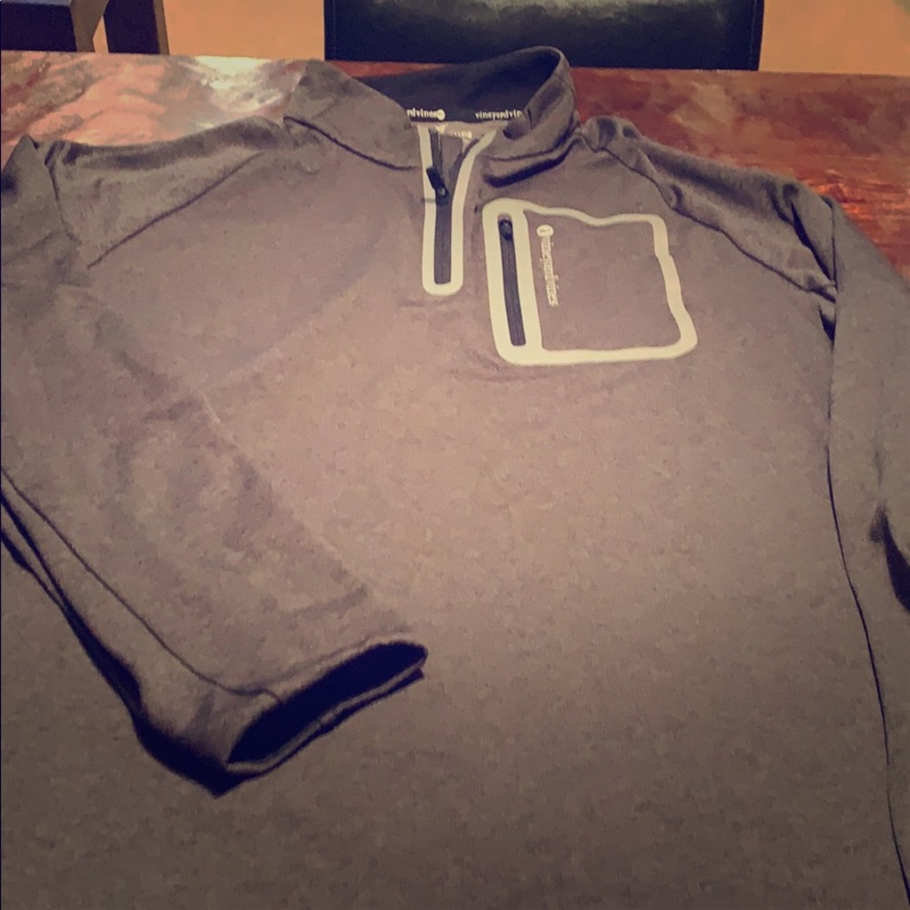Vineyard Vines pullover
